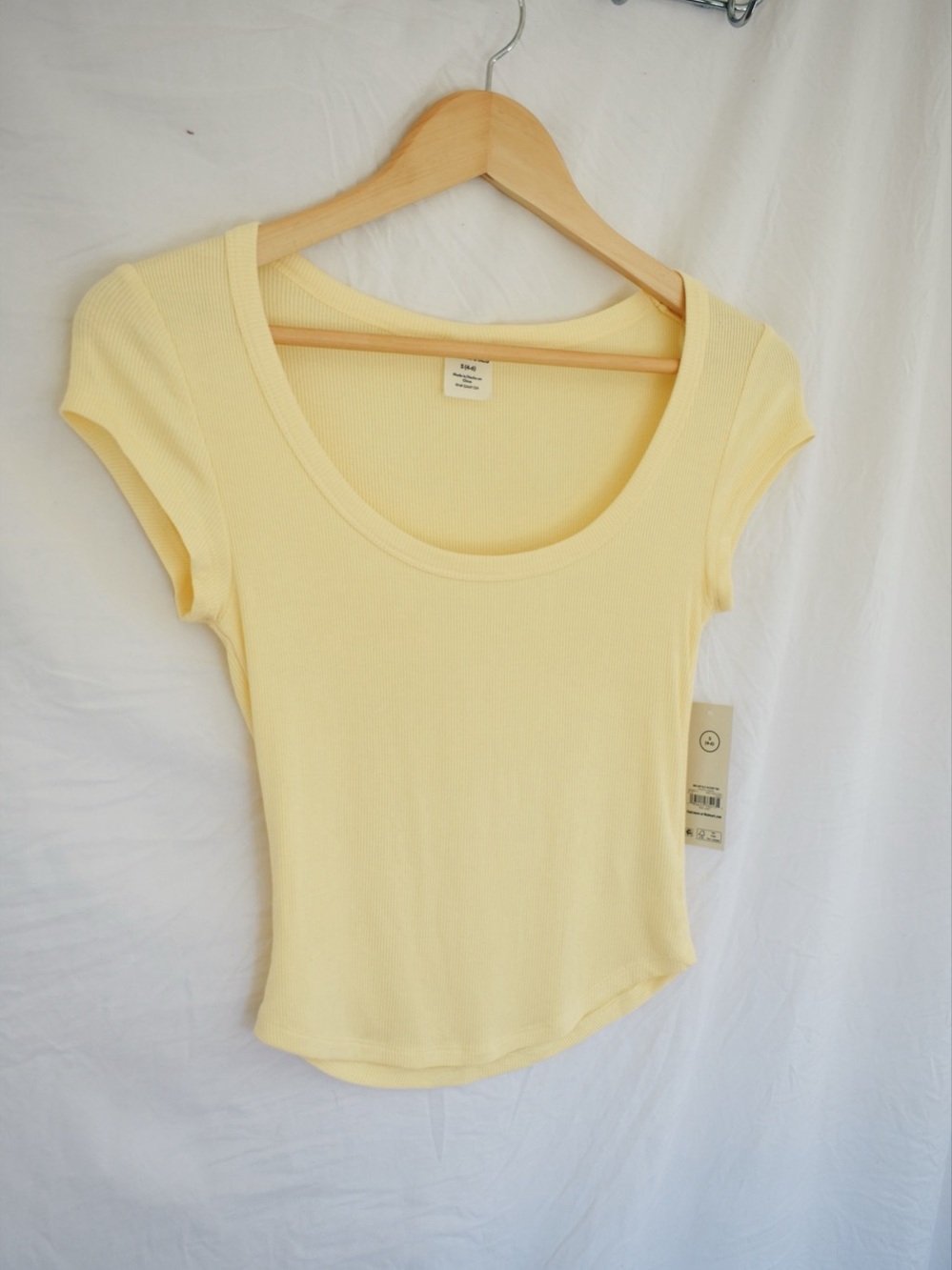 Pale Yellow Scoop Neck Cap Sleeve Top NWT Size S